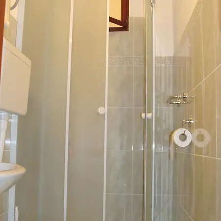 Loredana Guest house 3*